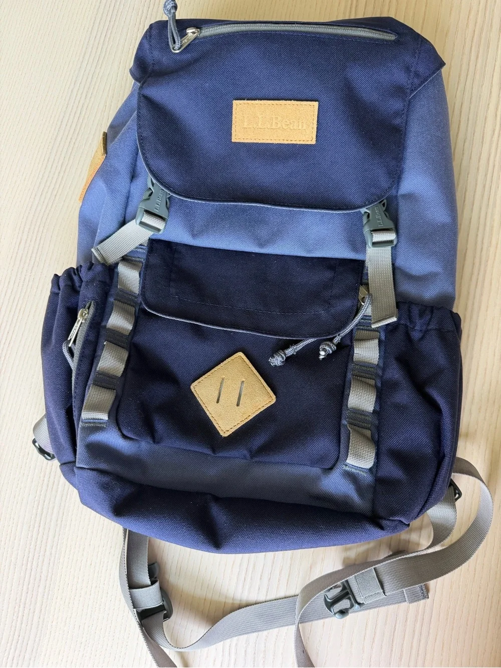 Rare L.L. Bean Hatchet Traverse Backpack Navy Blue 296965 Like New